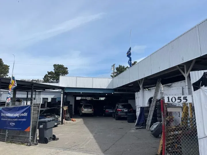 https://cdn.trust-mechanics.com/photos/GsXnXMUnuzBRnYCU4fc7/859b2703-88f7-4bbb-9b00-a311261264f0_720x720