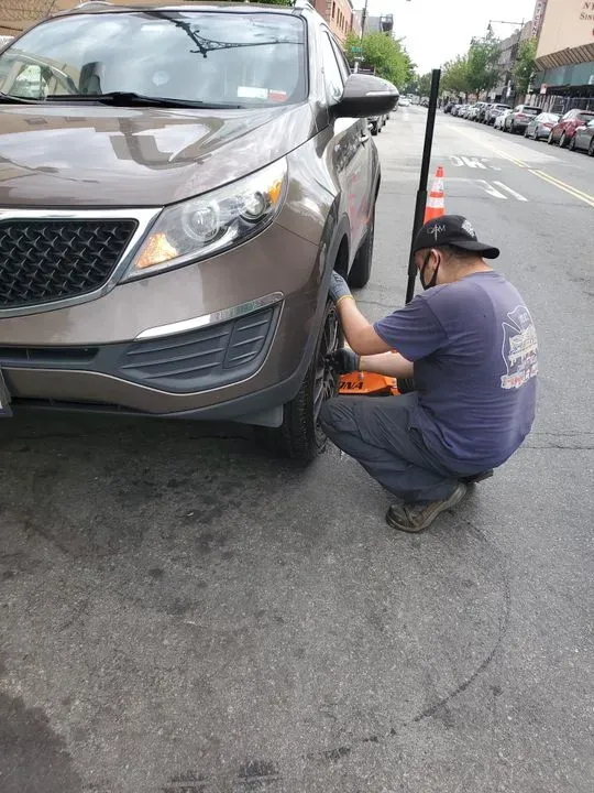 https://cdn.trust-mechanics.com/photos/H15pLdTaDyVo01SYVLwV/f0ecb03f-9cbf-42e7-9b59-c85b73ebe529_720x720