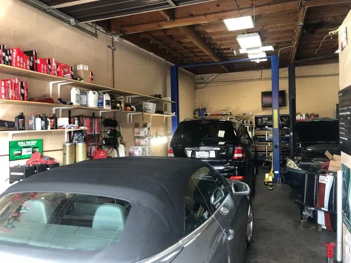 https://cdn.trust-mechanics.com/photos/H9oGFuxbHWnNFHpioZfH/1d8e64ba-afa7-45c9-a79b-7f778e29306d_720x720