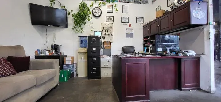 https://cdn.trust-mechanics.com/photos/H9oGFuxbHWnNFHpioZfH/fa92a3da-476c-44f7-b2c7-daeb7c604a7f_720x720