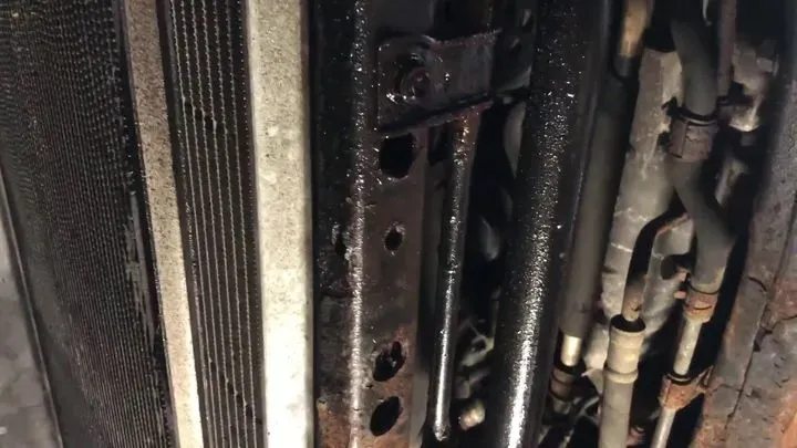 https://cdn.trust-mechanics.com/photos/HdHLncXNgB0UGJ0TClDC/e1875561-36e6-4500-913e-8fac2a9396a2_720x720