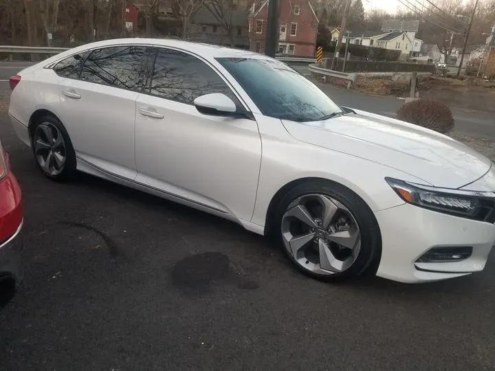 https://cdn.trust-mechanics.com/photos/He2OtMosQF9ZrXiTVFJ2/fa37147c-d9ff-4ddb-89b7-a24da7565dc5_720x720