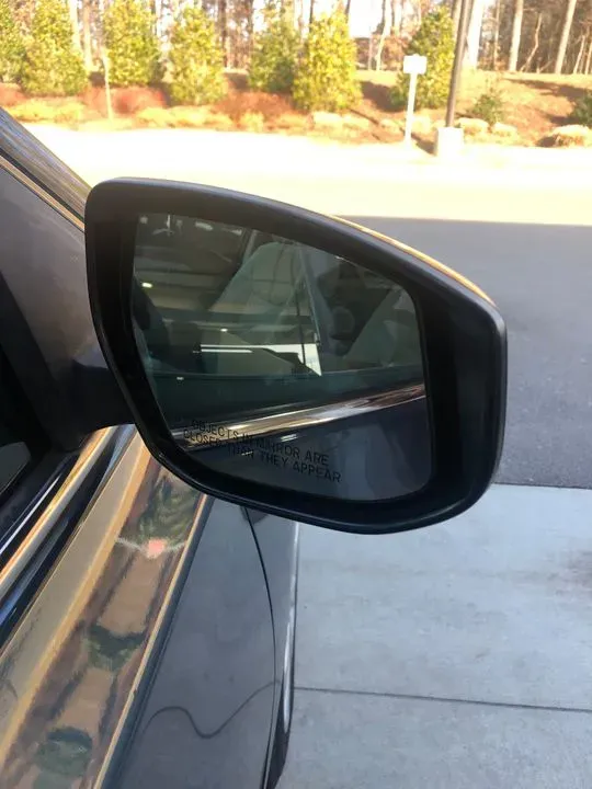 https://cdn.trust-mechanics.com/photos/HeTNbVO4dIn3jkKQbOx3/73ba80e8-d877-4f7f-90d1-b407c292ed8a_720x720