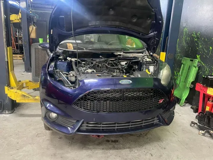 https://cdn.trust-mechanics.com/photos/HekFuzpHGYIT32WM77aL/1e41c4bf-d913-42f8-b557-1d938a2816b9_720x720