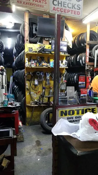 https://cdn.trust-mechanics.com/photos/HfwHpuhabgppLbmORzf6/fb612e7c-7873-4a75-b6fc-a13ba0b55187_720x720