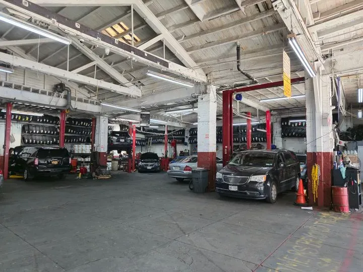 https://cdn.trust-mechanics.com/photos/HwTFD1OK4wPSKQ7Tt1Ff/790d2b47-3ddc-4c83-a4b3-3e9730b6d380_720x720