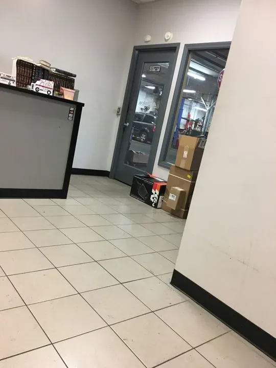 https://cdn.trust-mechanics.com/photos/IN4IZG7jsifObbXXK8Vm/ebf2a32f-de61-4c83-b3e0-78404128ca49_720x720