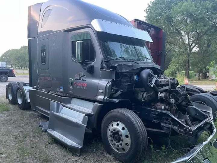 https://cdn.trust-mechanics.com/photos/IYjgca60yYo7CQ5r4aft/d01937d7-0984-4b7c-ab5a-f13247ce8c56_720x720
