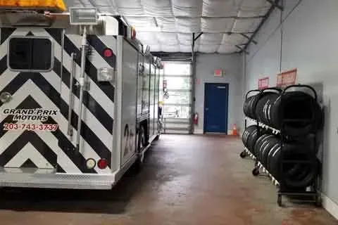 https://cdn.trust-mechanics.com/photos/J2LFRxHM0vWn1QMLJ4E8/882a7104-71cb-4ec5-9e25-5cd47eda88ce_720x720