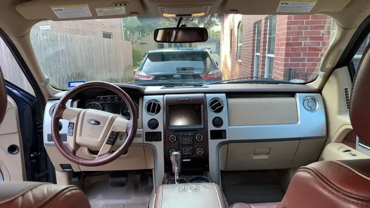 https://cdn.trust-mechanics.com/photos/J76LxA5nQvFIyAlGJoCJ/504e758c-db86-42c3-b227-94430045e0c5_720x720
