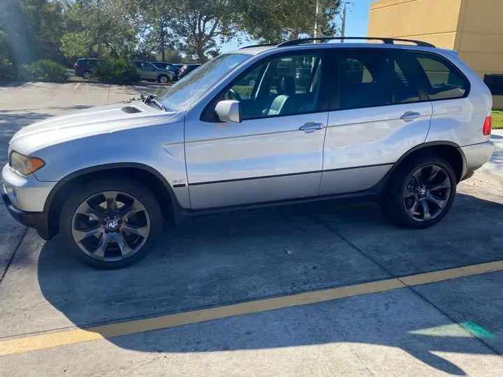 https://cdn.trust-mechanics.com/photos/JRb1ulZp95Lw8AzESFe0/a1d80f4a-2fe5-42d6-865a-30eebc1050a4_720x720
