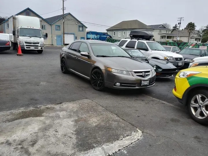 https://cdn.trust-mechanics.com/photos/JfsYbafsuhGBzI8bihzd/2d3983d1-31cb-4a99-bd3d-297955bb3d0e_720x720