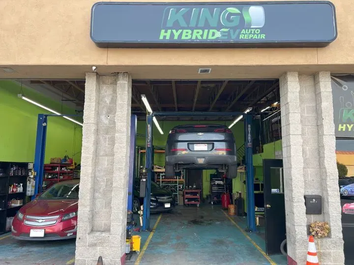 https://cdn.trust-mechanics.com/photos/KBRIvE2u9ZWkRIhmNDU6/de8fe6e5-7eb4-4c71-b065-f5a2e7a2da69_720x720