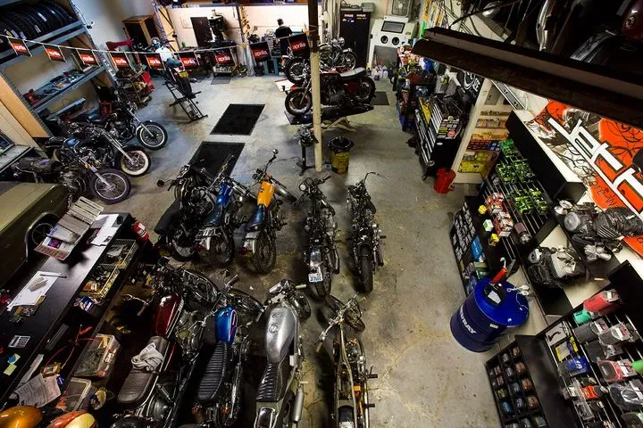 https://cdn.trust-mechanics.com/photos/KSom1sgSR7QOg0KW7PzT/47ae7384-a2b6-45e6-a60f-cd44e30c3316_720x720