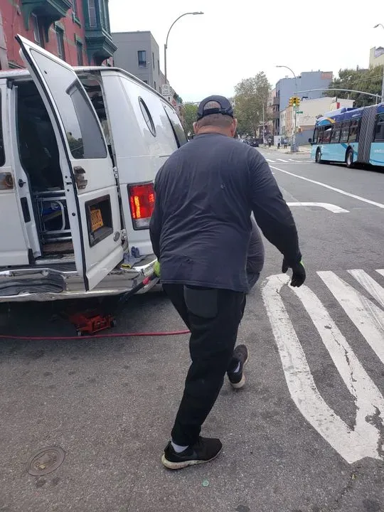 https://cdn.trust-mechanics.com/photos/KhrjQ8qTcLnyssKd1Ta6/d183ef8c-a3bb-4bf5-ace2-fed5e5897f97_720x720