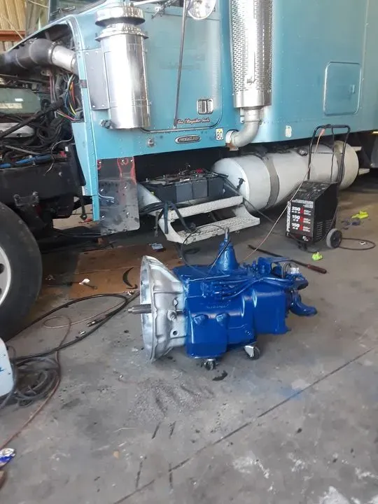 https://cdn.trust-mechanics.com/photos/KtdKlK5g2GjFlfOoa7kb/7aa88642-6cf4-44de-ad90-c3b205518153_720x720