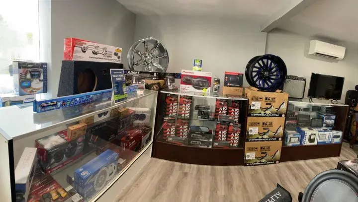 https://cdn.trust-mechanics.com/photos/L8egh6IxVFSzkBjnQm91/303479c8-0e17-4c85-bc86-e00378cdd3a5_720x720