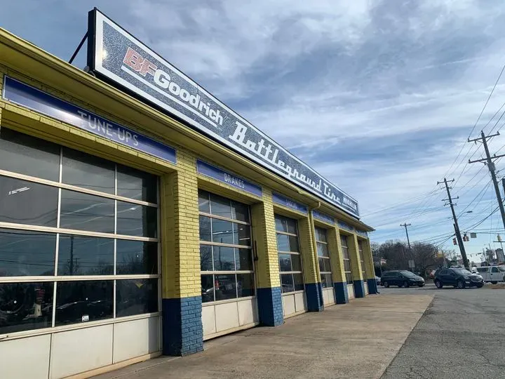 https://cdn.trust-mechanics.com/photos/LDncNpqh6HQM7f9XM0xY/4671dd2e-3e93-43d5-ad80-bfaaeab10124_720x720