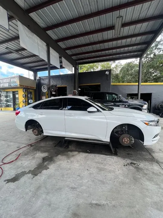 https://cdn.trust-mechanics.com/photos/LNW9VANEGxDuUERJOaTY/3d49b0b0-a548-42f6-a4c7-bc2e64406e8a_720x720