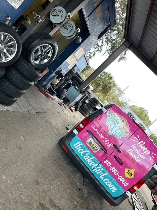 https://cdn.trust-mechanics.com/photos/LNW9VANEGxDuUERJOaTY/b9c6147f-d5a4-4e75-b6f9-3e83ffed34d8_720x720