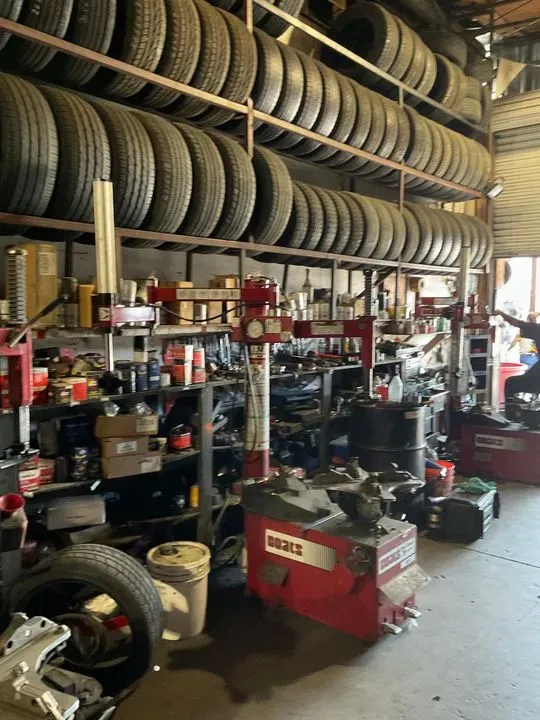 https://cdn.trust-mechanics.com/photos/LUssO1zGDLzYSlUJO0GQ/ce988252-78d4-481e-9757-5fb560618391_720x720