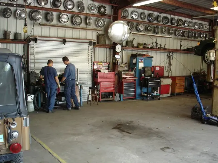 https://cdn.trust-mechanics.com/photos/LYCQtfeAomrmOoPT1aKi/8fdf6284-cc56-43c1-a69f-72f24054e51c_720x720
