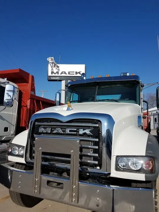 https://cdn.trust-mechanics.com/photos/LYGsCiYRkIXiN0ghR62e/9f8070b2-be7d-4319-85cf-360e3eafa66d_720x720