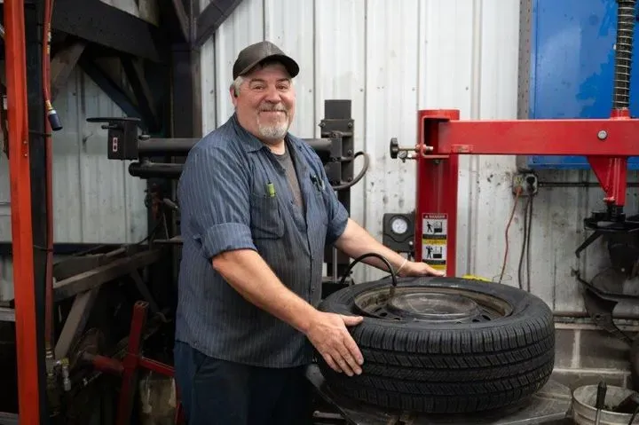 https://cdn.trust-mechanics.com/photos/LuW8cwonASAt3gkg65wY/6f34d555-c759-401e-a365-e161067d2a52_720x720