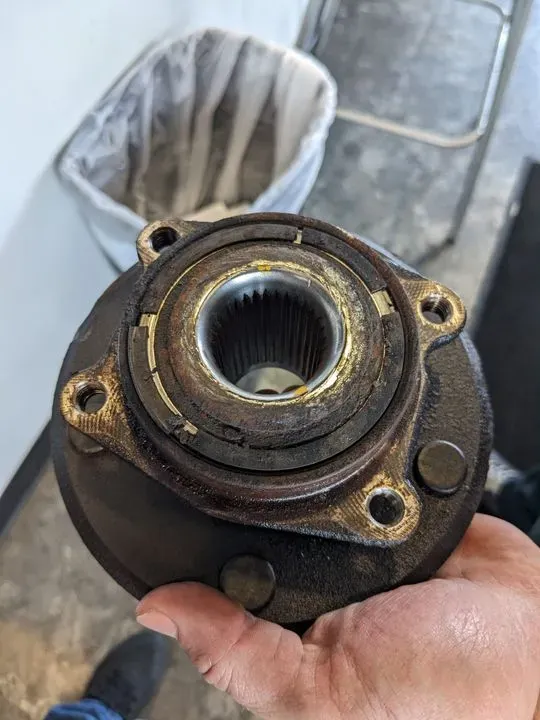https://cdn.trust-mechanics.com/photos/LwH8nKaVnpqLA0nWvYqO/59a3bf7e-e4d9-4f10-95b1-9f0e4442bf77_720x720