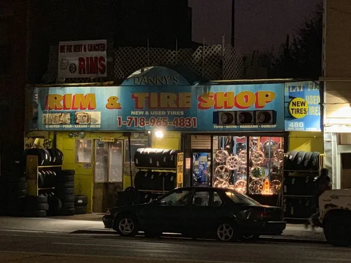 https://cdn.trust-mechanics.com/photos/Me0KhkUrwI2lvXtutJQr/44a7be3c-d750-4036-a677-99fb3fe06301_720x720