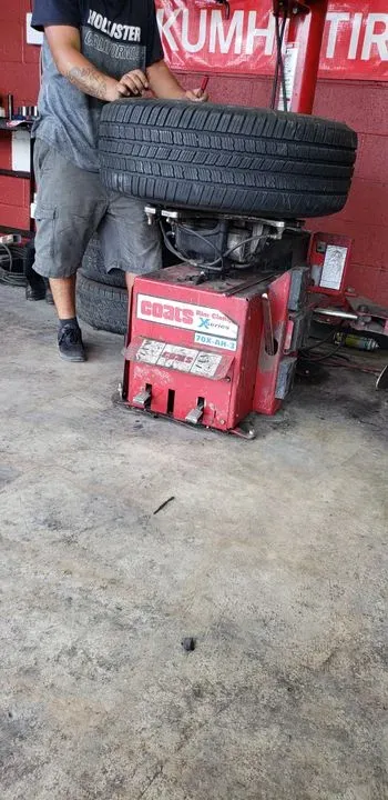 https://cdn.trust-mechanics.com/photos/MgkUhEjAukTSZZ7p9a0b/eb1d4bf2-bf64-4c71-8bbb-4d30515138f6_720x720