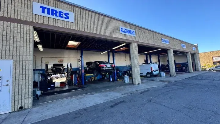 https://cdn.trust-mechanics.com/photos/NLs3VnnaI9HlzYPNe2aS/bcc55536-e7f7-463f-81ae-cf3f778674b1_720x720