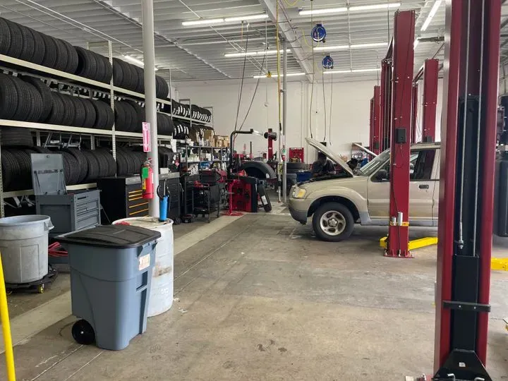 https://cdn.trust-mechanics.com/photos/NMH3i0ZBFNOvM15Ggq97/fd93b1cb-424b-4cf9-8fd6-66b196396eb0_720x720