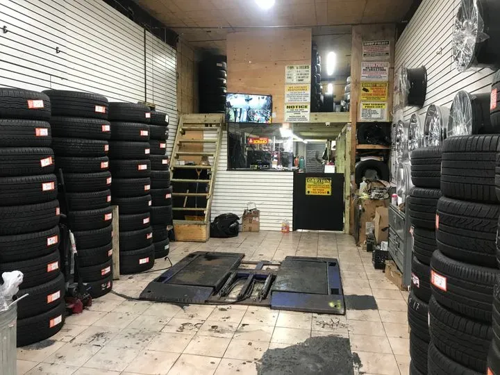 https://cdn.trust-mechanics.com/photos/NtzHx3WOU7upqaSM7g3I/82c53fb1-d104-4050-a625-65bf1a411c6f_720x720