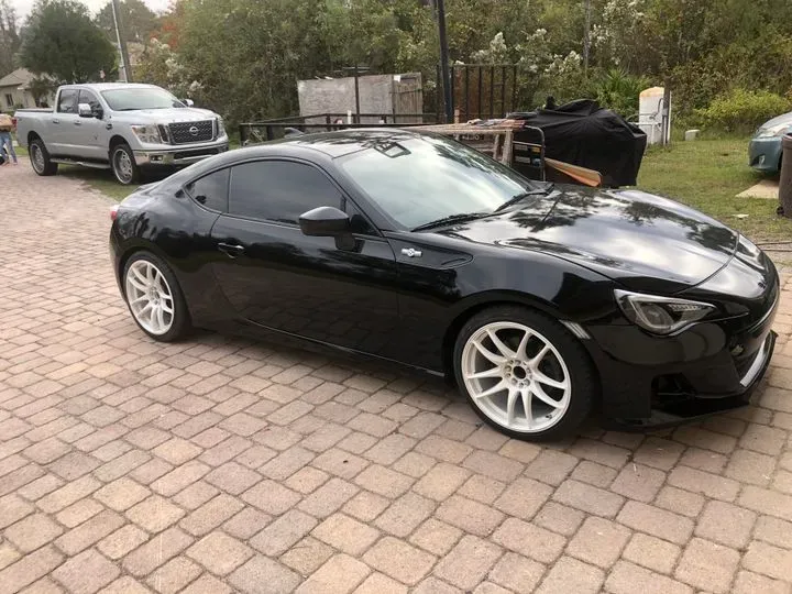 https://cdn.trust-mechanics.com/photos/P2OC2YUEeCTyMww4TWYR/18e2f5ef-4983-41bd-b429-086d8b0b25ac_720x720