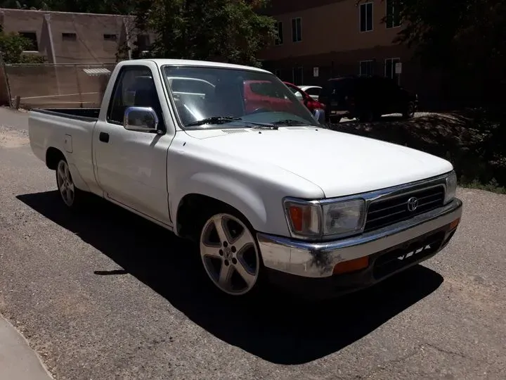 https://cdn.trust-mechanics.com/photos/PXP3f1JNKbwn4IZlLwCs/08ce45b9-e6c6-4849-8bd6-c730f7e18104_720x720
