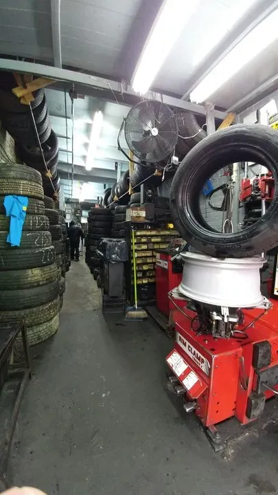 https://cdn.trust-mechanics.com/photos/Q4KW0QrYcUcfbmcz5gJy/31195fc6-8d0e-4c3d-9905-0ad510bdc2dc_720x720