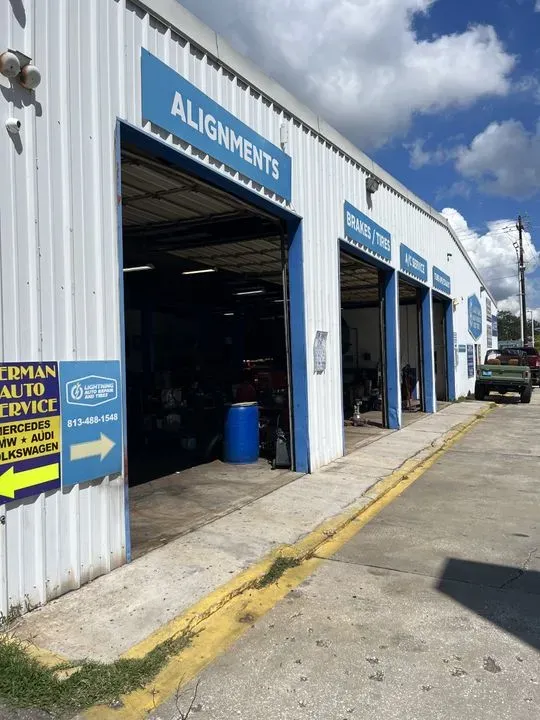 https://cdn.trust-mechanics.com/photos/QO4D9ZyTM2pv14Y42arY/acc3b5fa-8e1d-46cd-8791-9e855480d0de_720x720