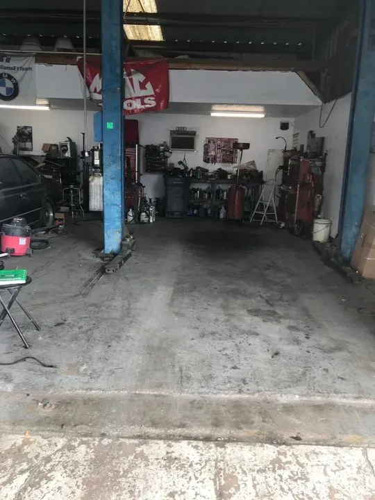 https://cdn.trust-mechanics.com/photos/QQe83cGPo6BdjZ2soJQs/bcbbd3ef-76d1-4773-97d7-f329a903ffae_720x720