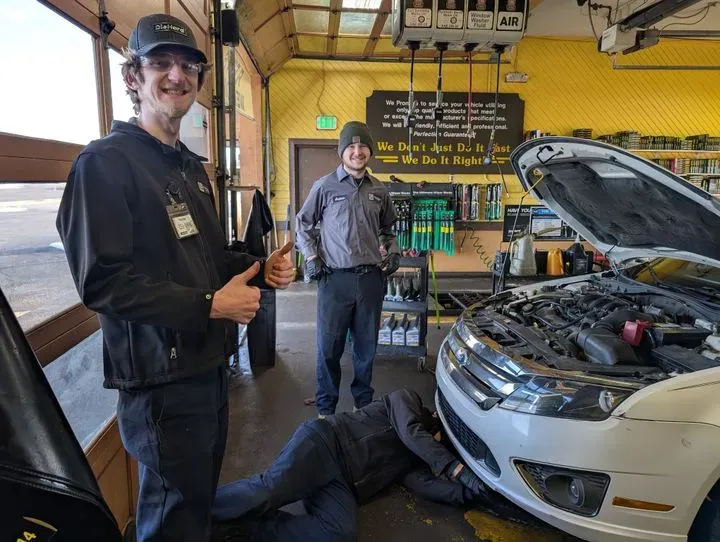 https://cdn.trust-mechanics.com/photos/R2BHJFsyzt1Sfnlziktd/25ac21d9-abd4-484a-af3e-d9caeec536ec_720x720
