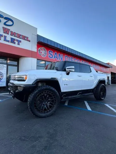 https://cdn.trust-mechanics.com/photos/RN1AM6EpPzGX7DZMjtKV/971f5d18-9f4a-42cf-a53e-96ed98ca9ede_720x720