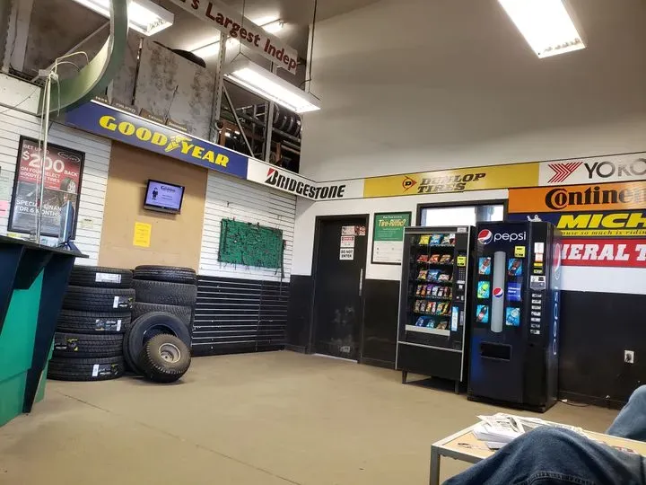 https://cdn.trust-mechanics.com/photos/Re44doT3XE9aR6ZsVQ22/90d201fd-a460-4fe5-bb02-6fa275da0400_720x720