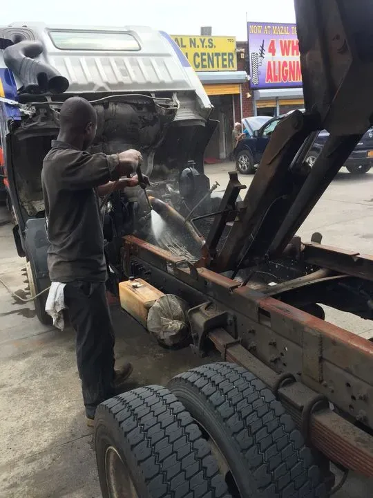 https://cdn.trust-mechanics.com/photos/Ri4PmuJbTqtN8hrYSYEn/db0d38f8-3eb6-4d8b-abad-a18d7591c74a_720x720