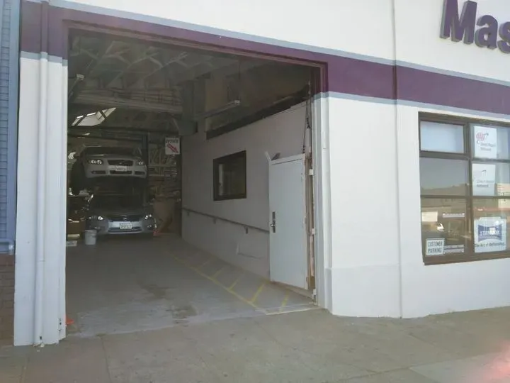 https://cdn.trust-mechanics.com/photos/RvNOvC0HJ4VyioKq90jF/8747ee0e-2822-4e39-a602-eb6955e531e1_720x720