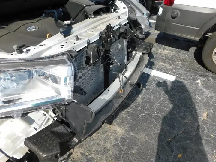 https://cdn.trust-mechanics.com/photos/SFU7x2cnOgZku5afFy2N/4939847c-e7ad-4fea-8a2d-42d01d848f31_720x720