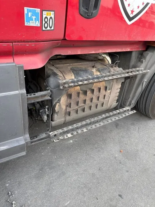 https://cdn.trust-mechanics.com/photos/SOi1XlCzyuco2oRvA6Us/ca4edf35-3502-430b-875e-ab53580bd2dc_720x720