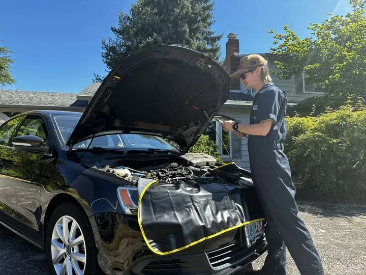 https://cdn.trust-mechanics.com/photos/Sds7bUca2rG4DMnJsC2y/b4d13084-00bf-49bd-97fc-6a8fa5cce73c_720x720