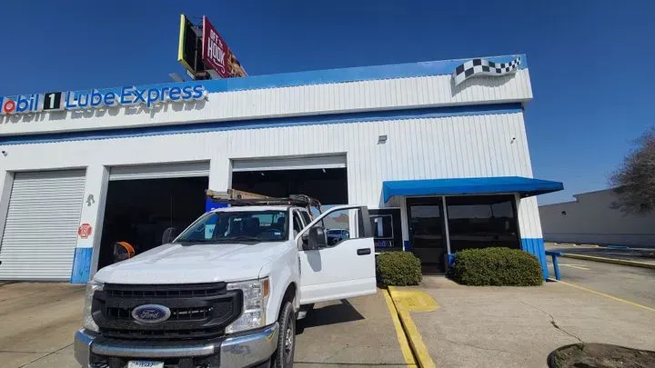 https://cdn.trust-mechanics.com/photos/Silg704CJbPjakuXr6AQ/8369d50b-515e-4dcc-88d3-5db613316ef5_720x720