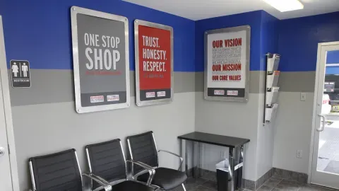 https://cdn.trust-mechanics.com/photos/T47OJlMsY8YMIbjCfCBz/2aa4ca53-978e-4dbe-8955-1682d87bb47c_720x720