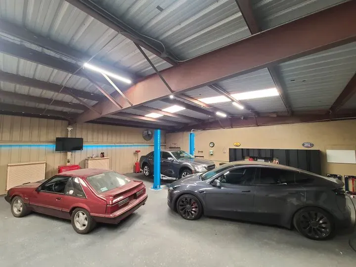 https://cdn.trust-mechanics.com/photos/TLG7jxGRIdusxpdjWPCq/3900f2ca-690a-41af-a693-82bd3f1380fb_720x720